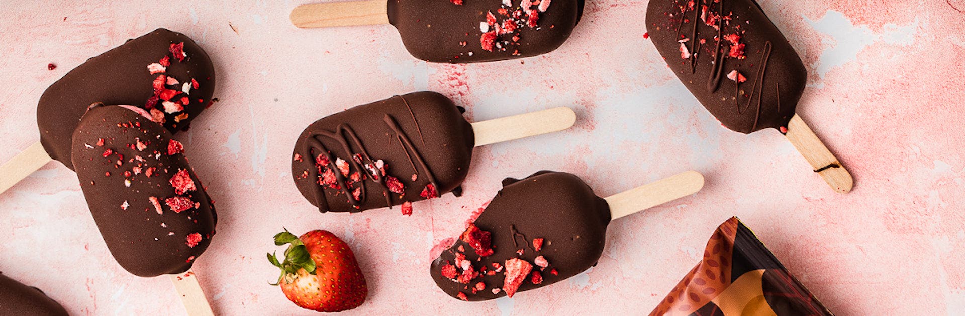 Chocolate-Covered Strawberry Popsicles